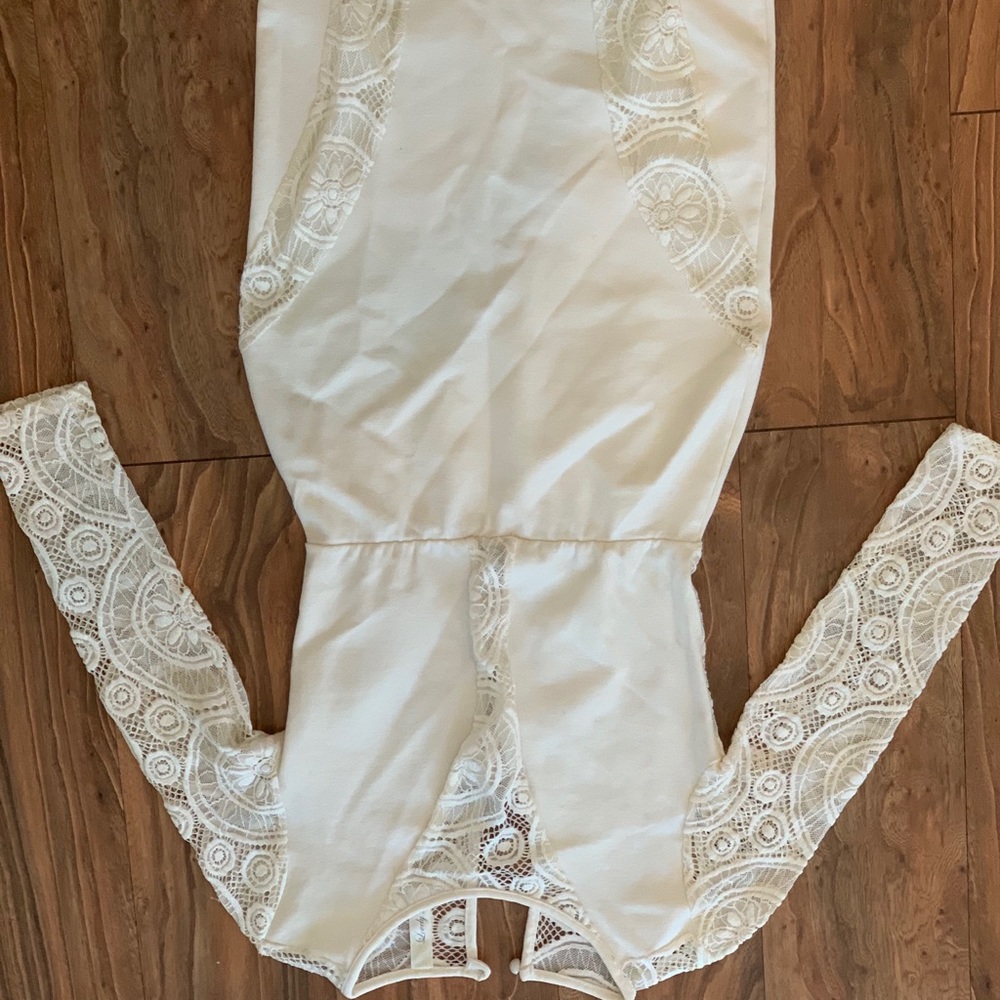 White lace dress